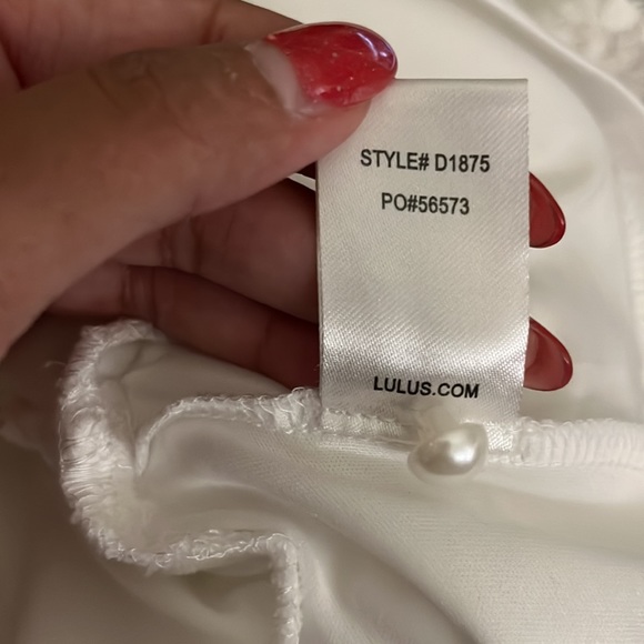 Lulu’s white long sleeve dress - Picture 5 of 8